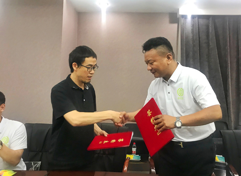 中青匯青年企業(yè)家參訪(fǎng)河南商報(bào) (30)
