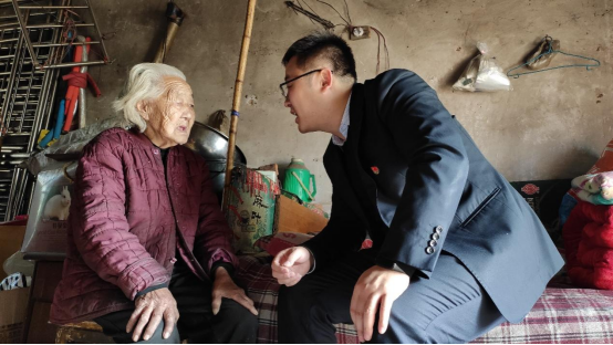 11.2.金融為民暖人心，在平凡中成就不凡丨中原銀行感動(dòng)中原先進(jìn)人物系列報(bào)道1141