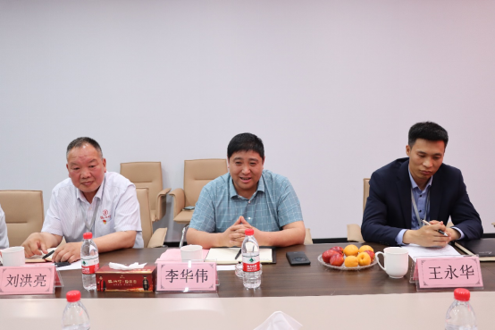 走進(jìn)蔡洪坊 探秘馥柔香——河南報業(yè)全媒體豫酒行走進(jìn)蔡洪坊酒業(yè)(4)1189