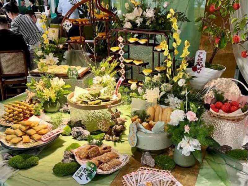用一杯早酒激活一座城，杜康聯(lián)袂千味央廚打造消費(fèi)新場(chǎng)景(1)(2)1554